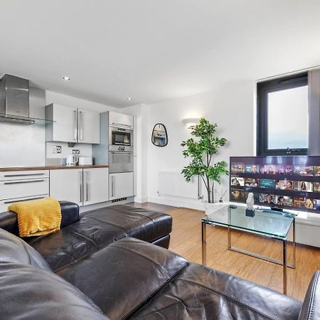 Lovely & Cosy 2 Beds London Skyline View エクステリア 写真