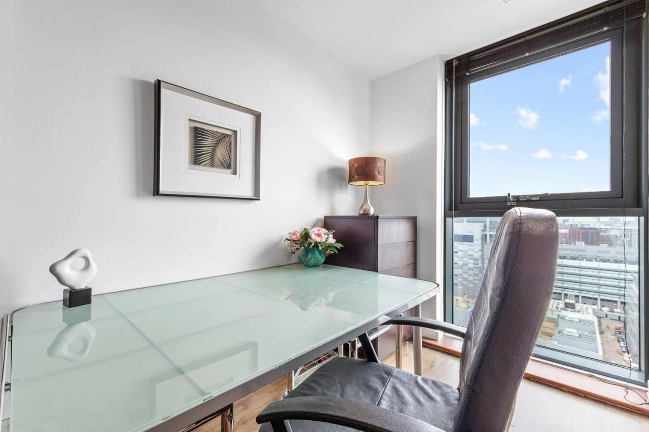 Lovely & Cosy 2 Beds London Skyline View エクステリア 写真
