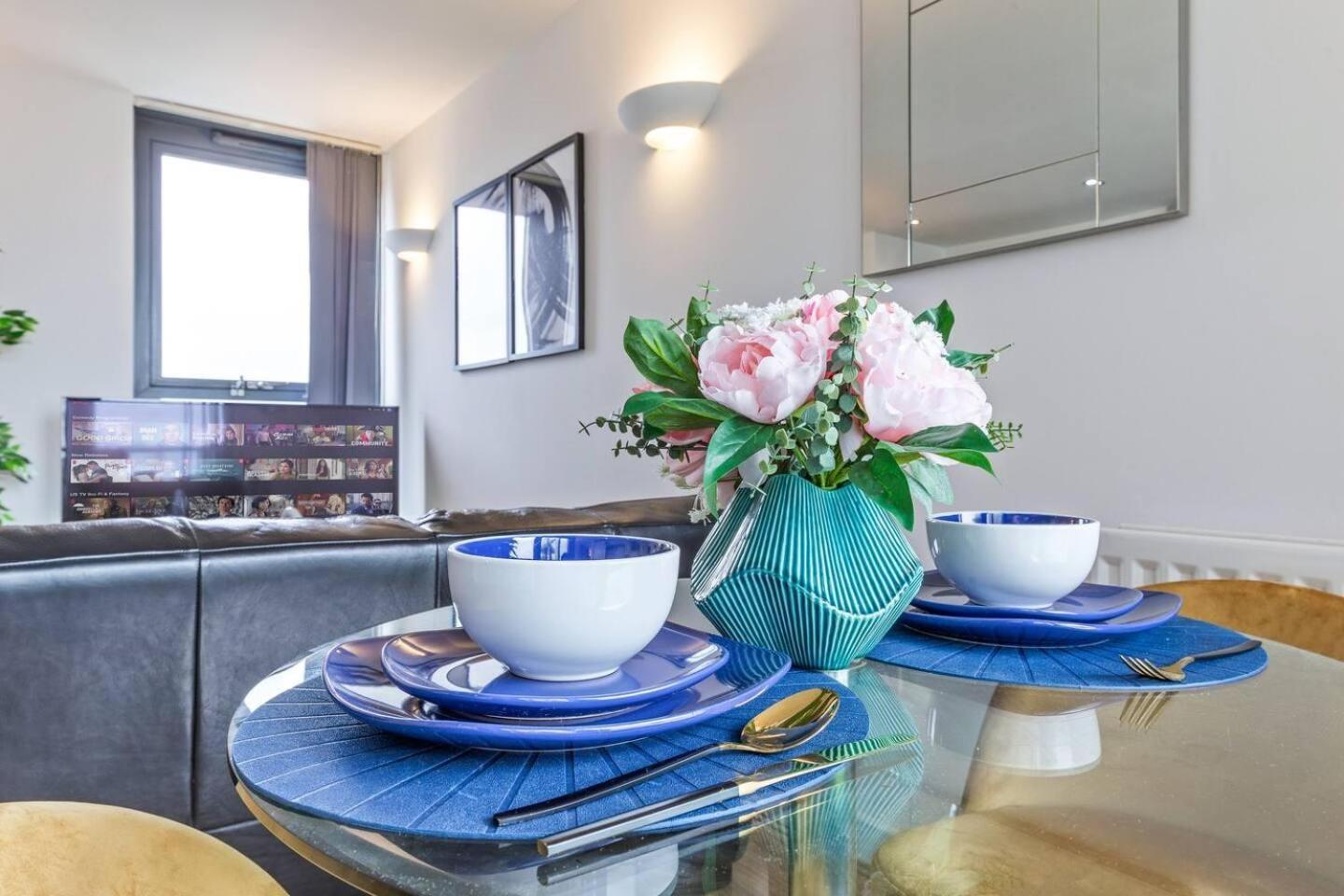 Lovely & Cosy 2 Beds London Skyline View エクステリア 写真